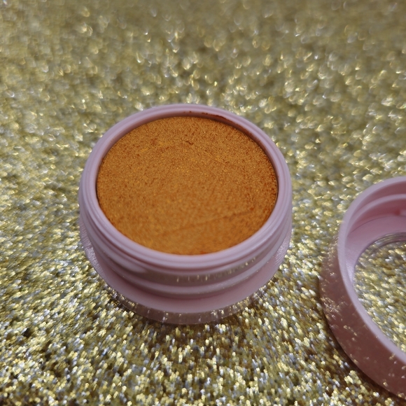 Colourpop Smiley Face Super Shock Shadow - Picture 5 of 5